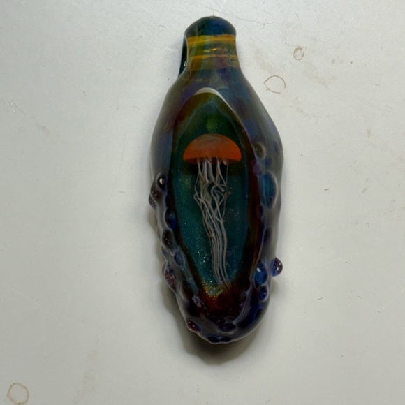 Handcrafted Jellyfish Glass Pendant - Picture 7 of 7